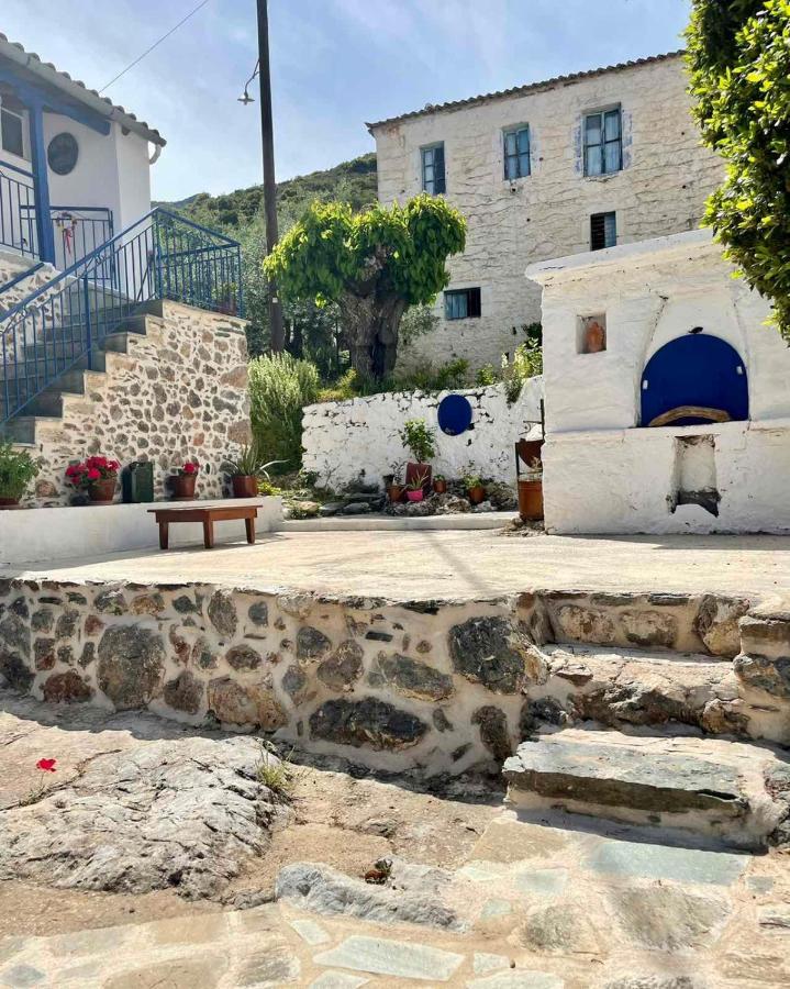 Politeika Traditional House Tirós المظهر الخارجي الصورة