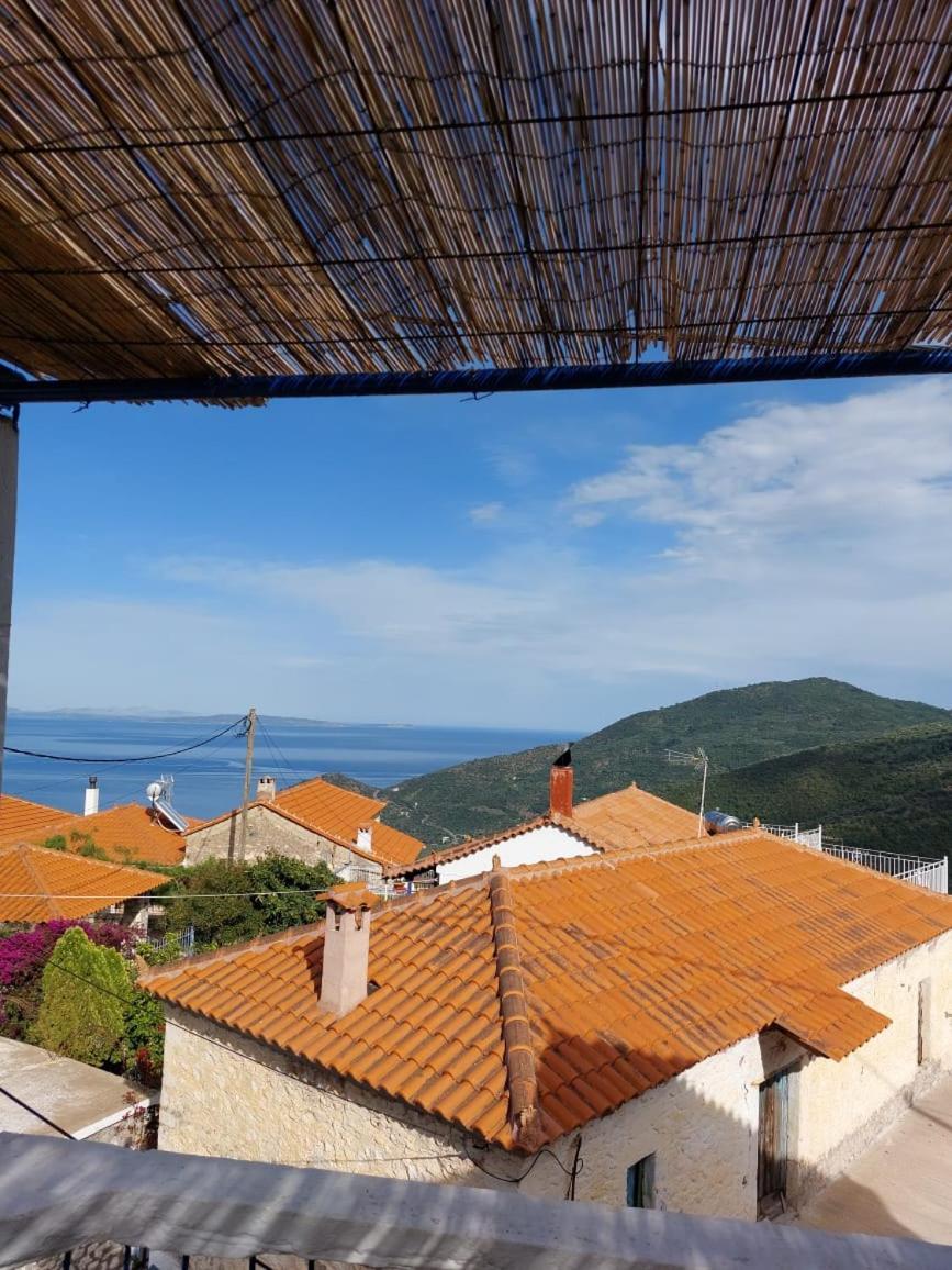 Politeika Traditional House Tirós المظهر الخارجي الصورة